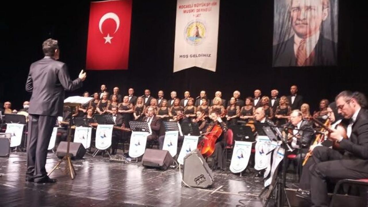 Büyükşehir TSM Korosu’ndan muhteşem konser