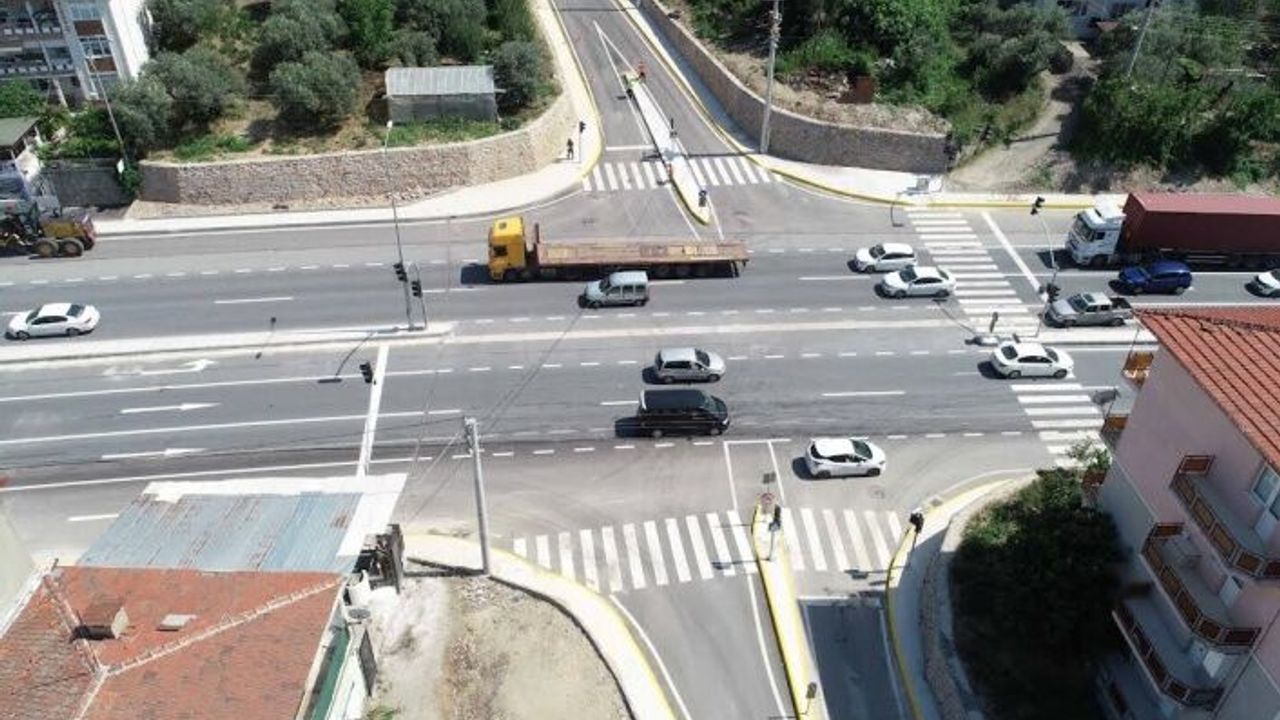 Karamürsel Tepeköy Kavşağı hizmete girdi