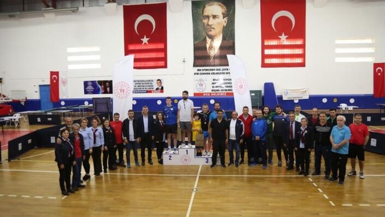 SPOR KENTİ GÖLCÜK'TE TURNUVALAR ARALIKSIZ SÜRÜYOR