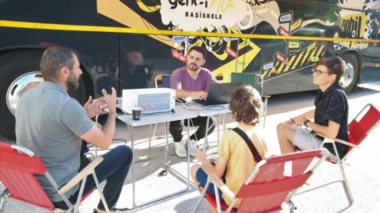 Başiskele Belediyesi YKS Tercihinde Başiskeleli Gençlere Destek Oldu