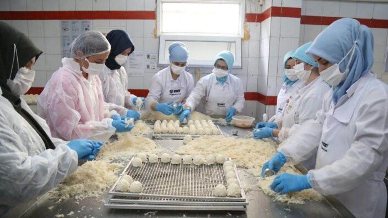 Pişmaniye ustaları KO-MEK’te yetişiyor