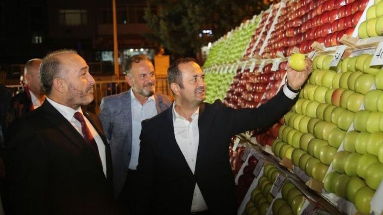 28.YEŞİL İHSANİYE ELMA FESTİVALİ ÖDÜL TÖRENİ VE KONSERLE TAMAMLANDI