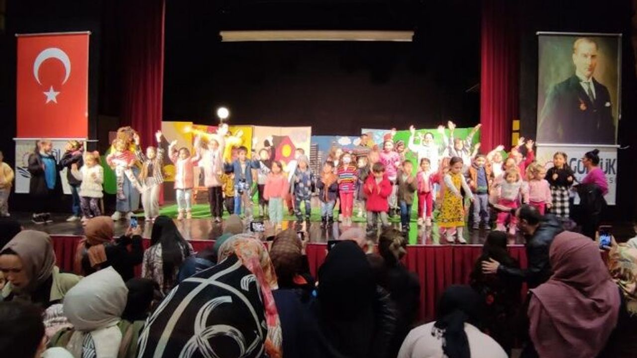 GÖLCÜK'TE ÇOCUK OLMAK AYRICALIKTIR