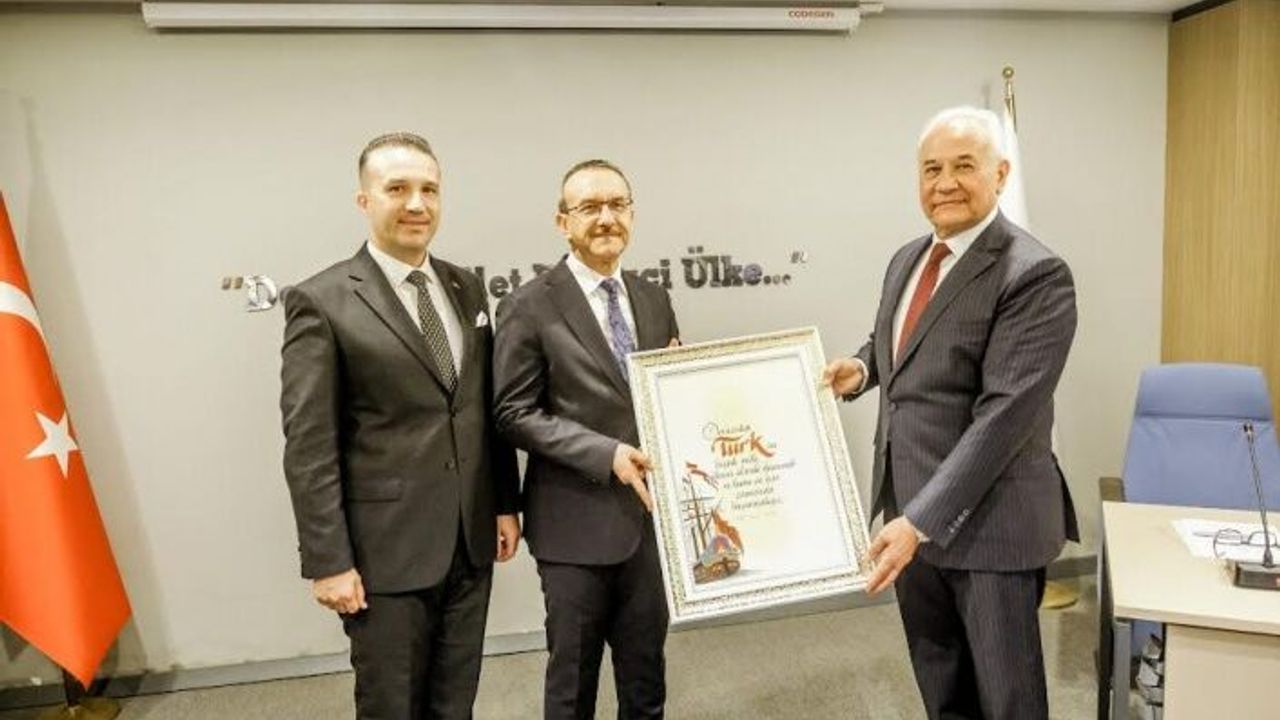 Vali Yavuz: Denizlerde başarılı olmak sizin ellerinizde