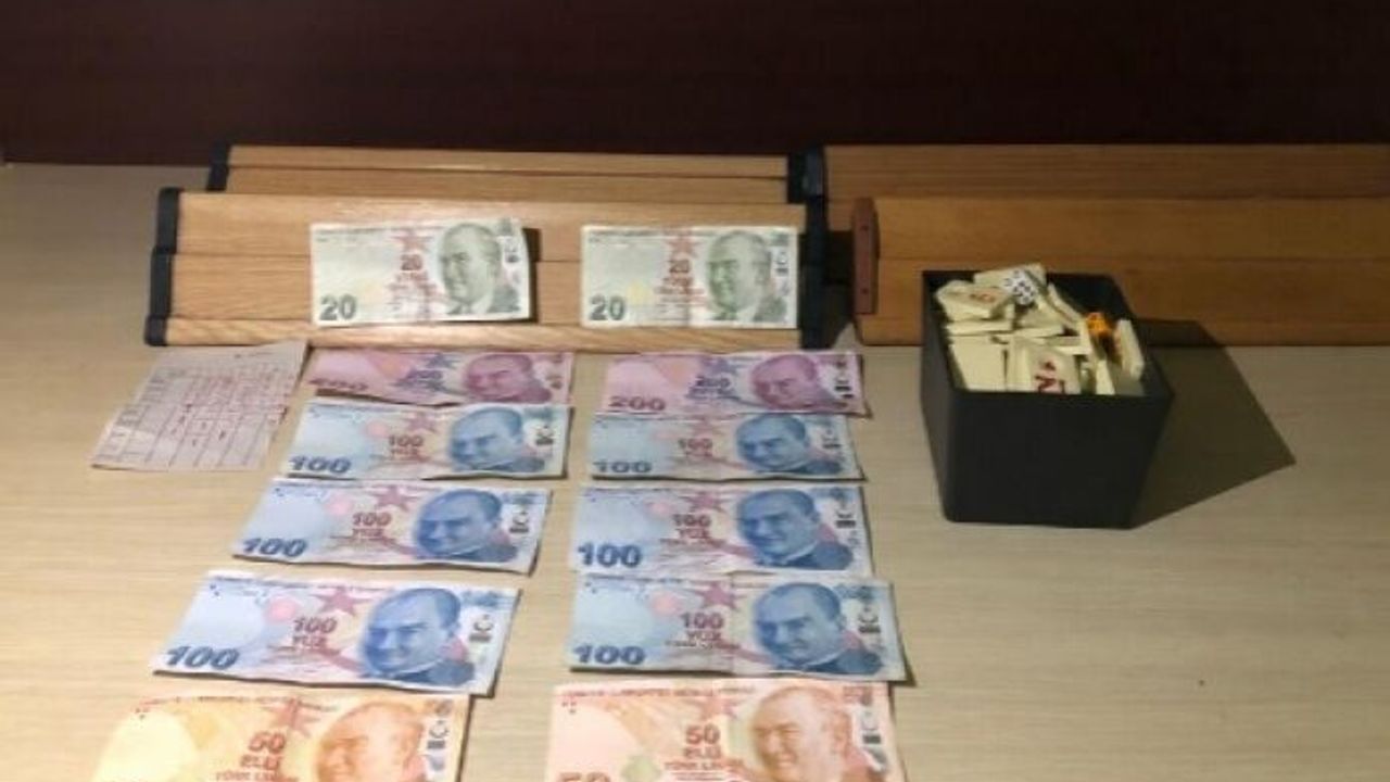 Kumar Oynamak İçin Yer ve İmkân Sağlayan 4 Şahıs Yakalandı