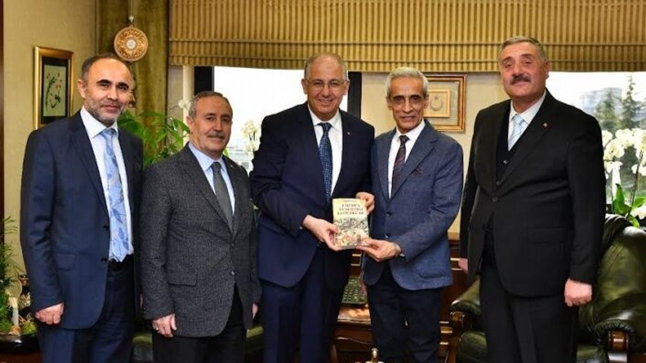 Erzurumlular, Rektör Cantürk’e gitti