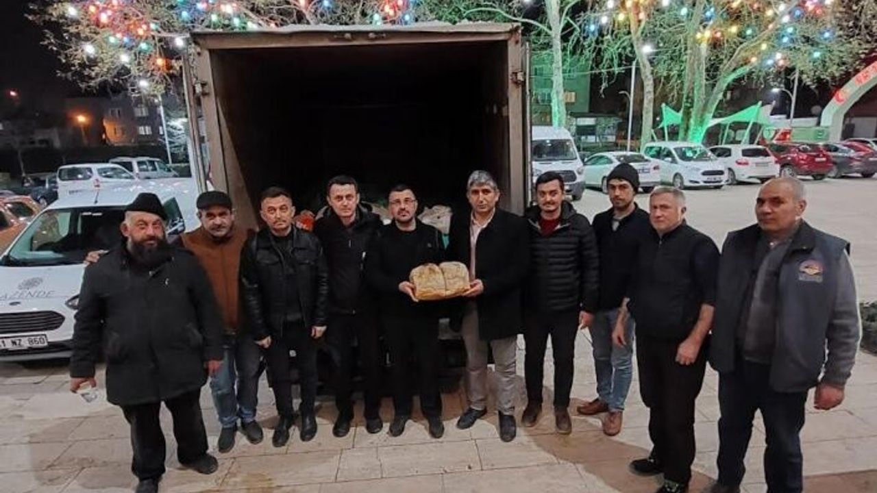 Köylerdeki fırınlar deprem bölgesi için yandı