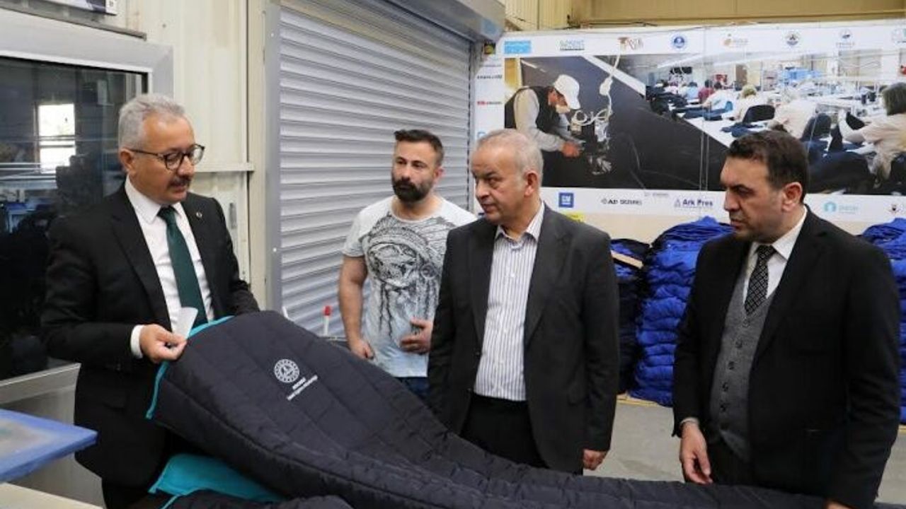 ÖMER AKMANŞEN; İLİMİZDE ÜRETİLEN UYKU TULUMLARI HATAY’DA