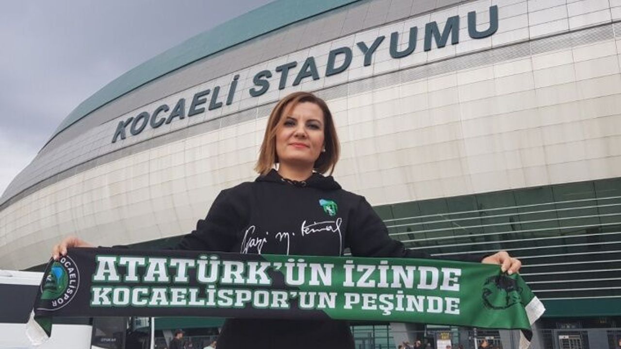 Başkan Hürriyet: Efsane Kocaelispor iyi ki varsın!