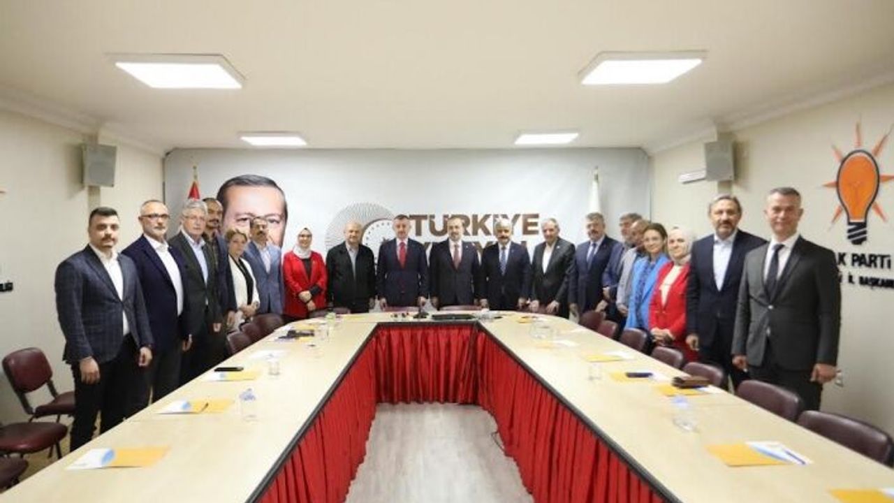 AK Parti Kocaeli’den, örnek birliktelik
