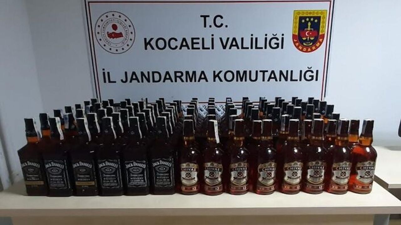 (98) adet bandrolsüz viski ele geçirildi