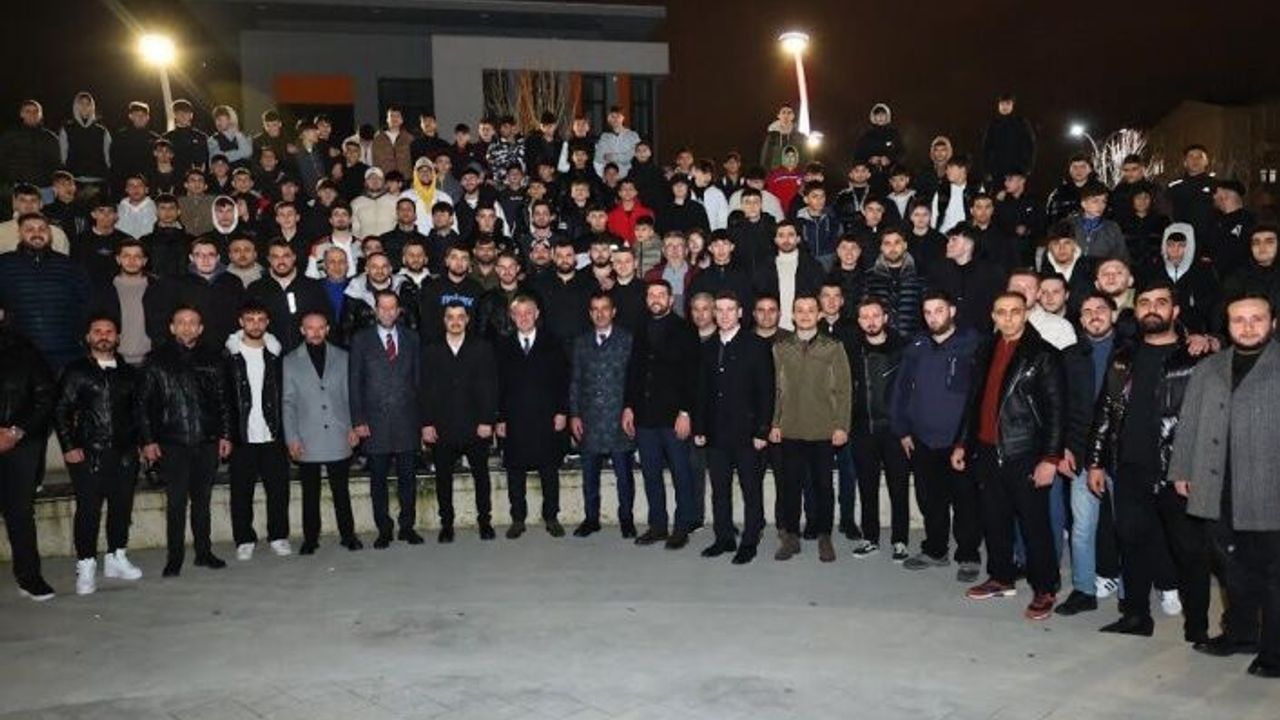 Başkan Büyükakın: “Yeni yüzyıla gençlerimiz yön verecek”