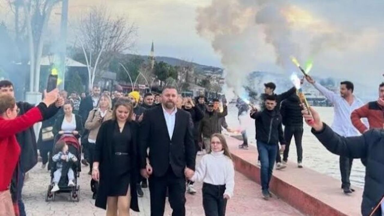 İyi Parti’den istifa eden, Ahmet Çakmak, CHP’ye katıldı