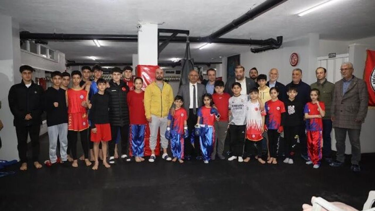 Başkan Şener Söğüt, “Körfez’e spor salonu kazandıracağız”