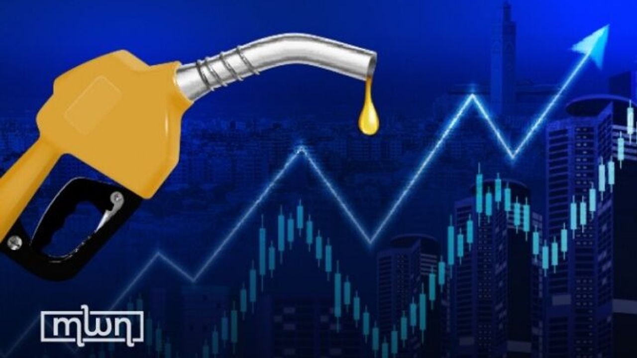 Benzin ve motorin, fiyatlarına zam geldi.