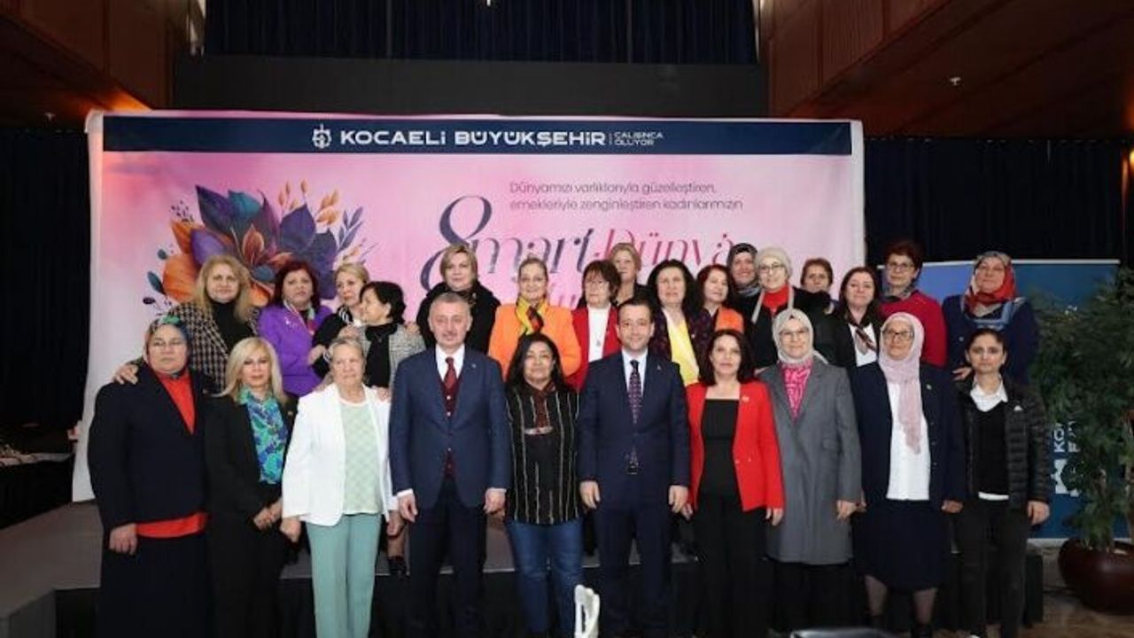 Tahir Büyükakın, “SİZ OLMADIĞINIZDA BİZ EKSİĞİZ”