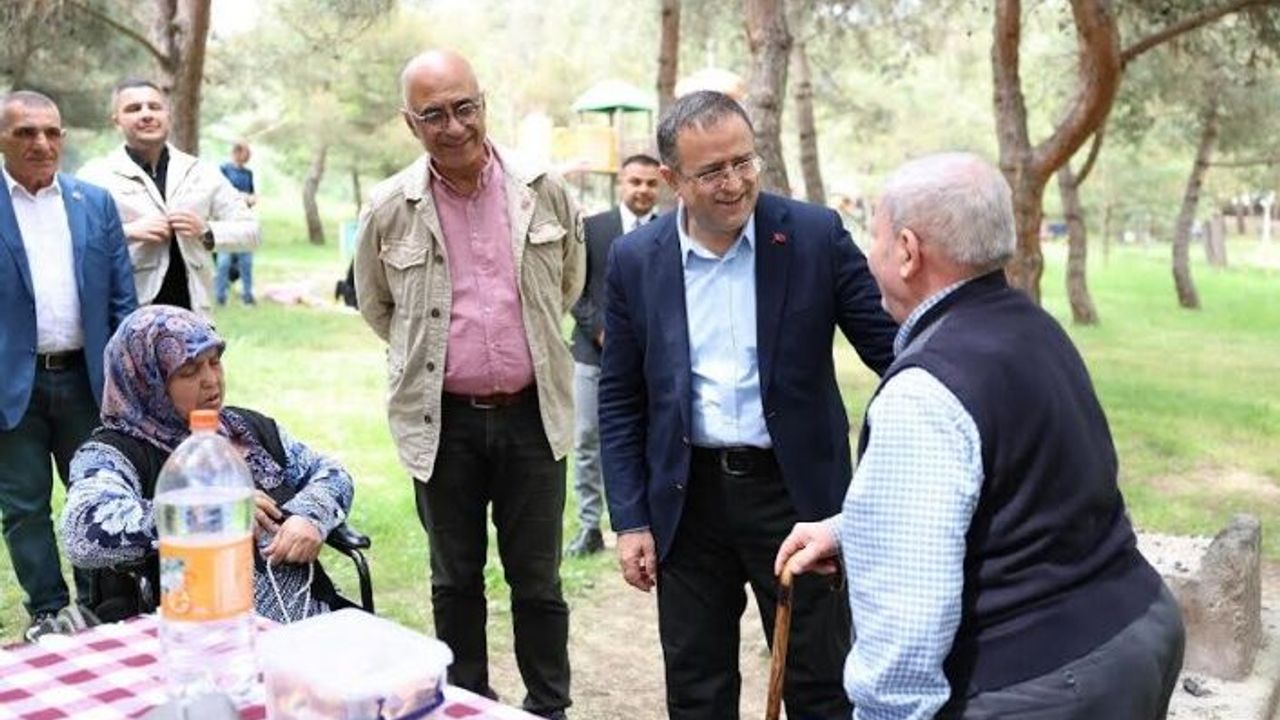 Başkan Sertif Gökçe, Vatandaşlarımızın huzuru ve mutluluğu için mesaideyiz.