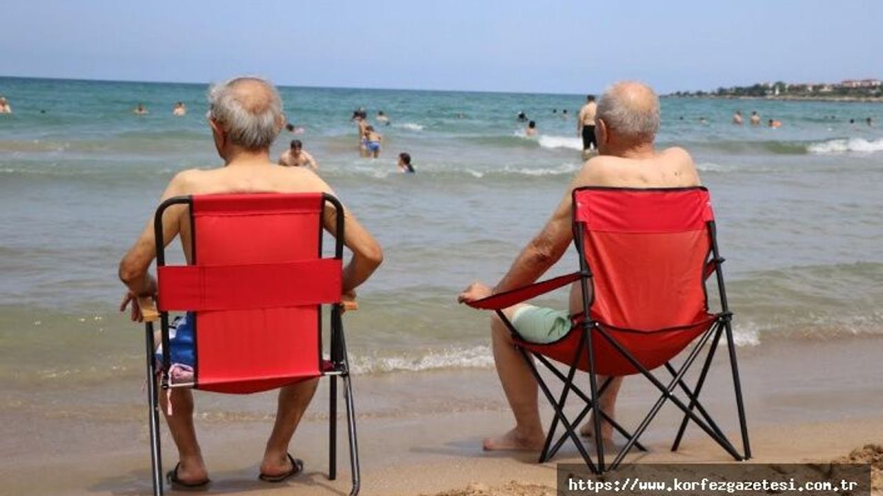 Kocaeli Büyükşehir Belediyesi’nden, Özel Etkinlik: Huzurevi Sakinleri, Deniz Keyfi Yaşadı