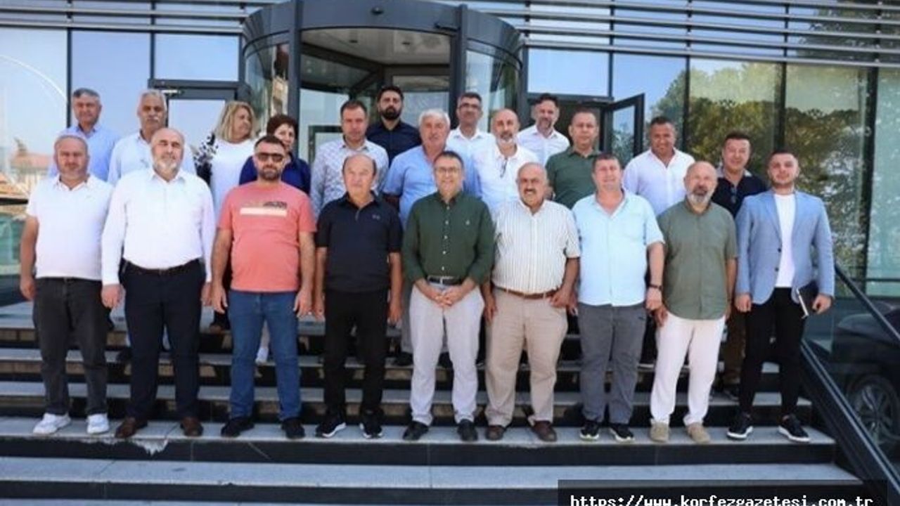 Derince Belediye Başkanı, Muhtarlarla Toplantı Düzenledi