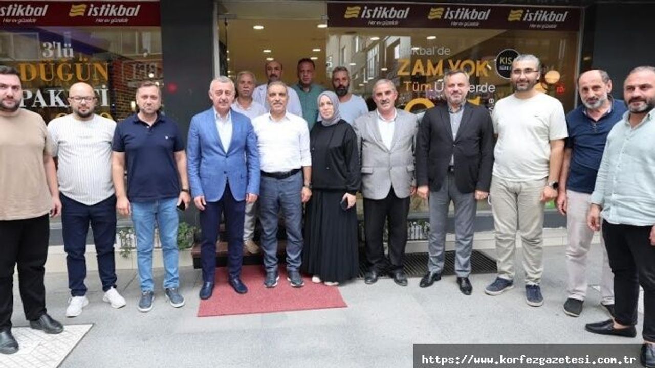 Başkan Büyükakın, İnönü Caddesi Esnafıyla Bir Araya Geldi