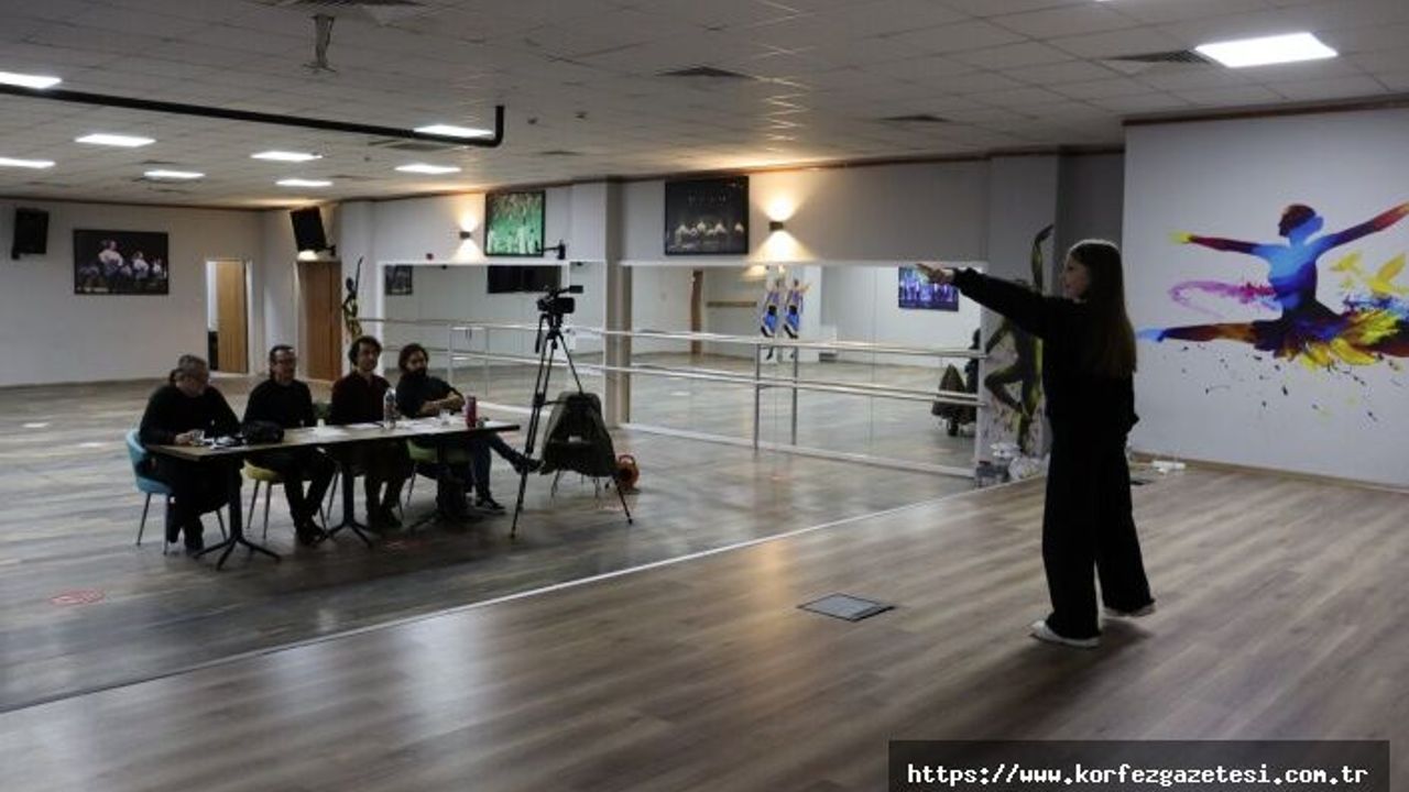 İzmit Belediyesi Sanat Akademisi Tiyatro Bölümü Yeni Dönem Seçmeleri Tamamlandı