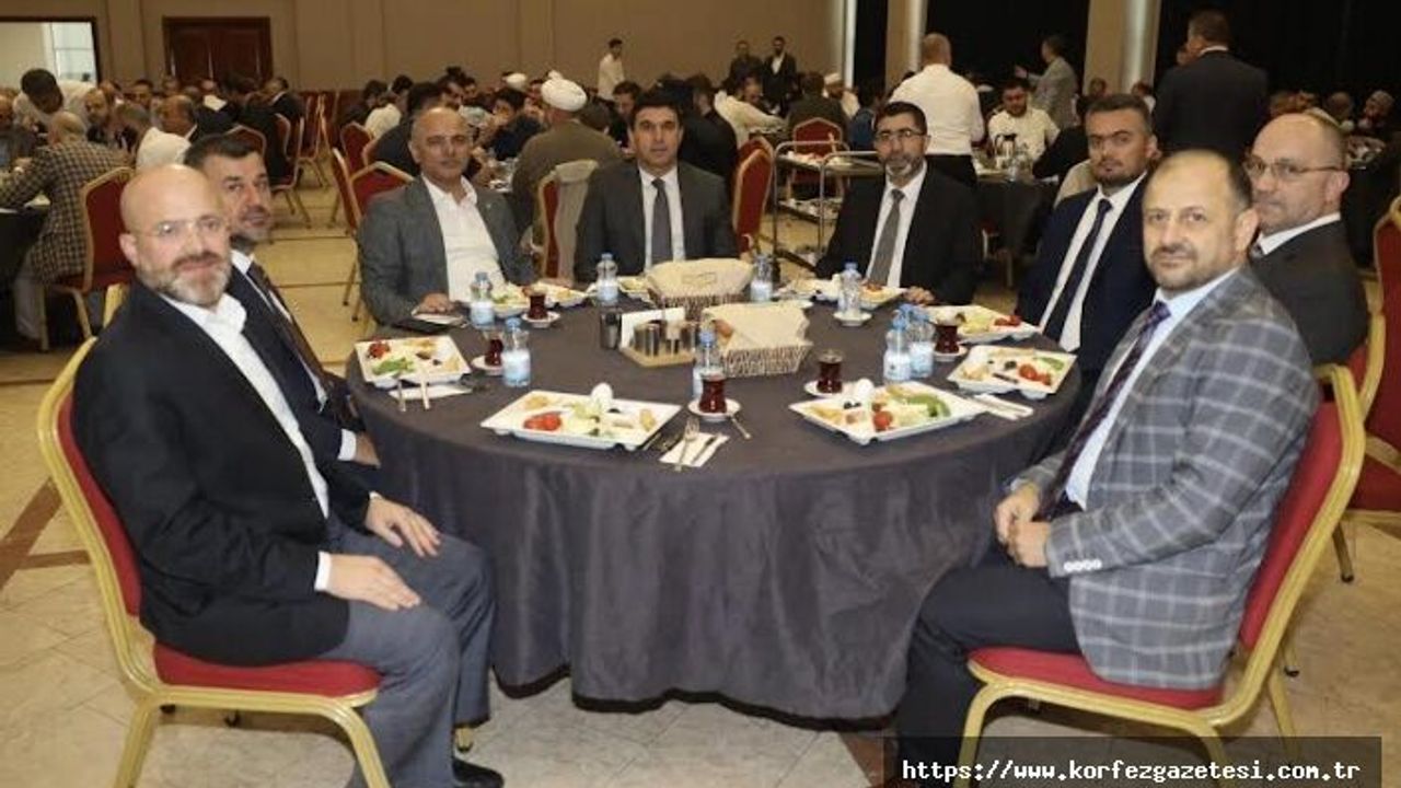 Körfez Belediye Başkanı Şener Söğüt, Körfez’de görev yapan, din görevlileri ile bir araya geldi