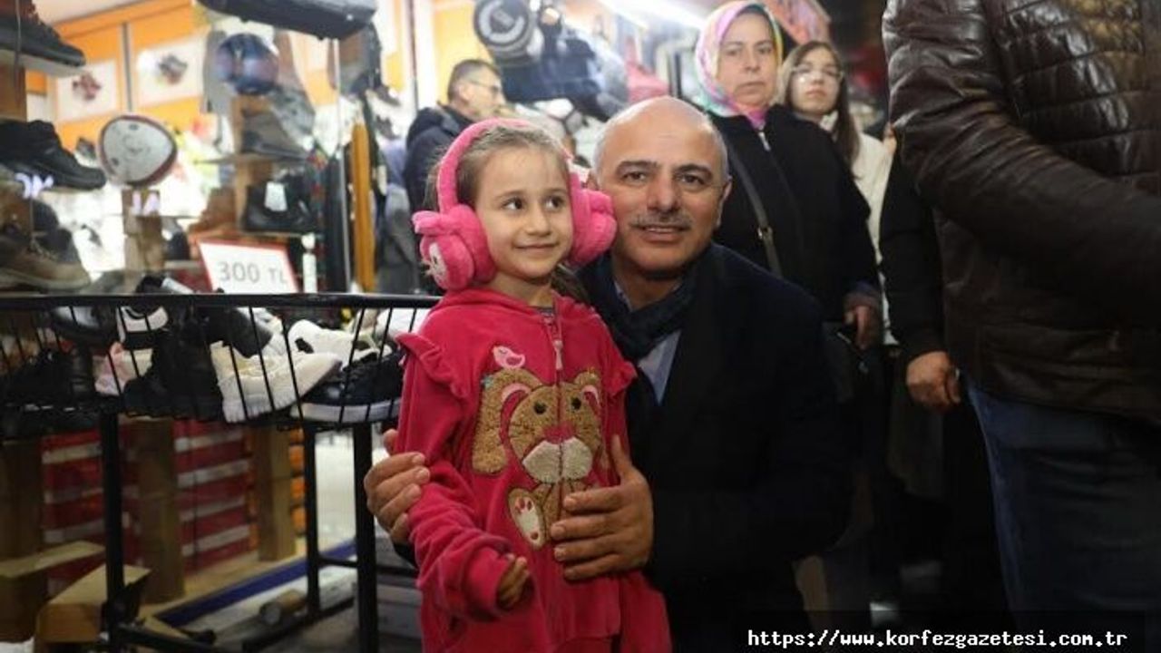 Körfez Belediye Başkanı Şener Söğüt, Hafta Sonu Esnaf Ziyaretlerinde Bulundu