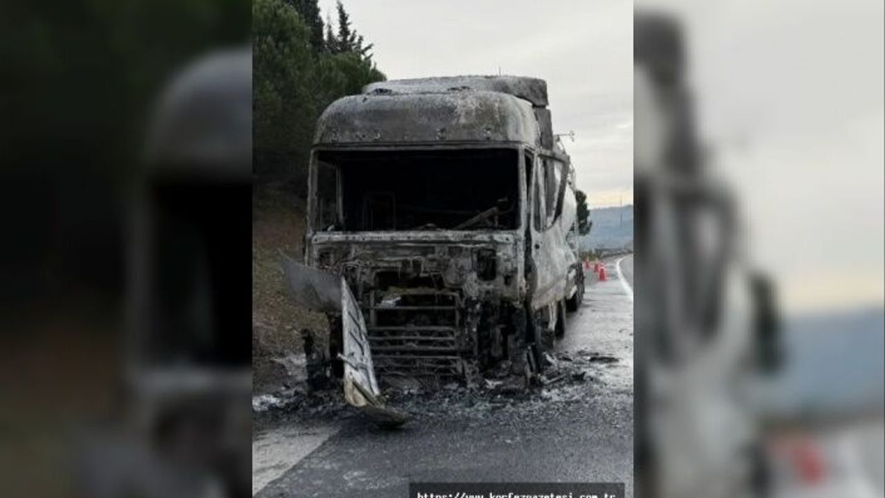 Tır, Kocaeli Geçişinde, Alev Aldı