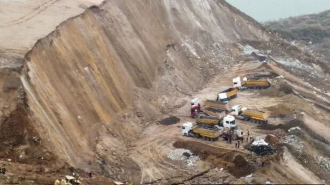 Toprak Kayması, Gebze'de 1 İşçi Yaralandı