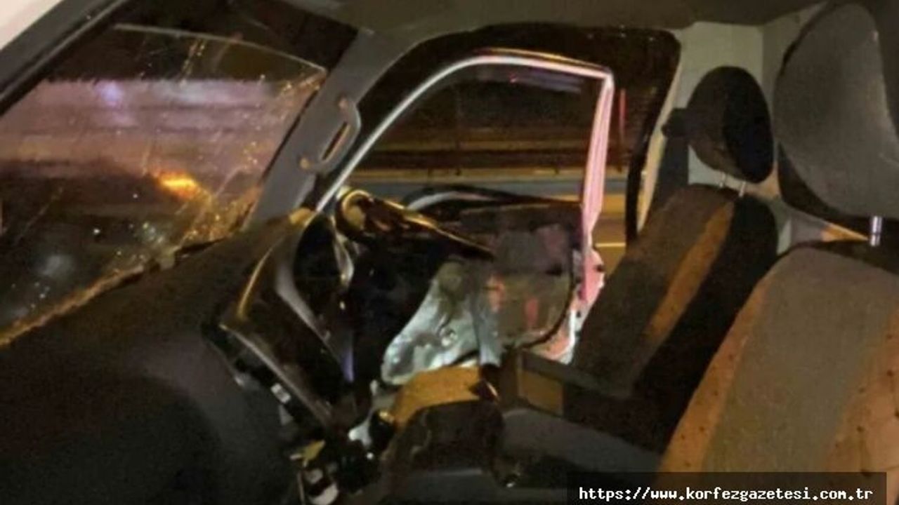 KAMYONET, ARKADAN ÇARPTIĞI ARAÇ, 40 METRE SÜRÜKLEDİ