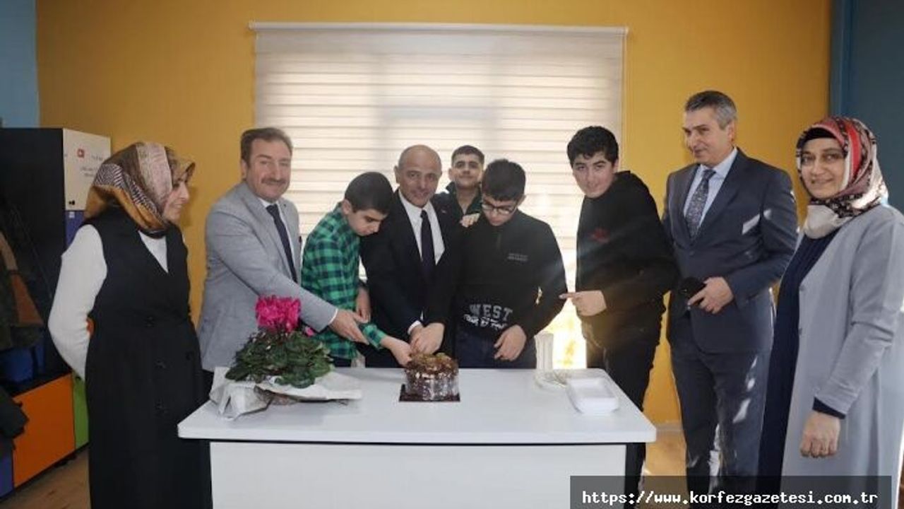 KÖRFEZ BELEDİYE BAŞKANI, SÖĞÜT, OTİZMLİ ÇOCUKLARLA BULUŞTU