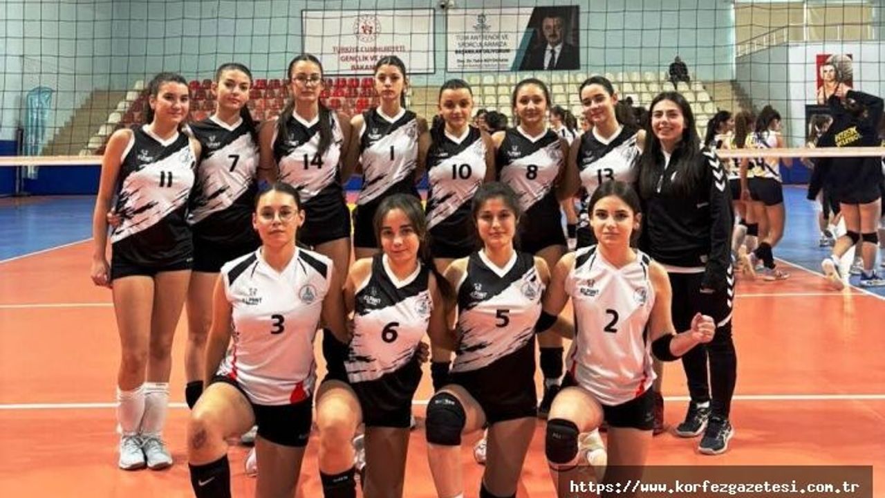 KÖRFEZLİ KIZLAR, RAKİBİNE KARŞI GÜÇLÜ BİR OYUN SERGİLEDİ