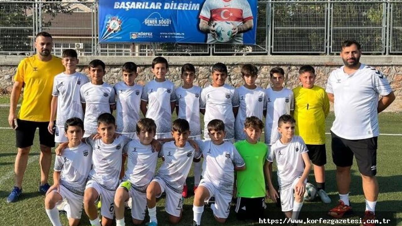 Minik Yetenekler Körfez'de Zafer Bayramı Coşkusuyla Sahada