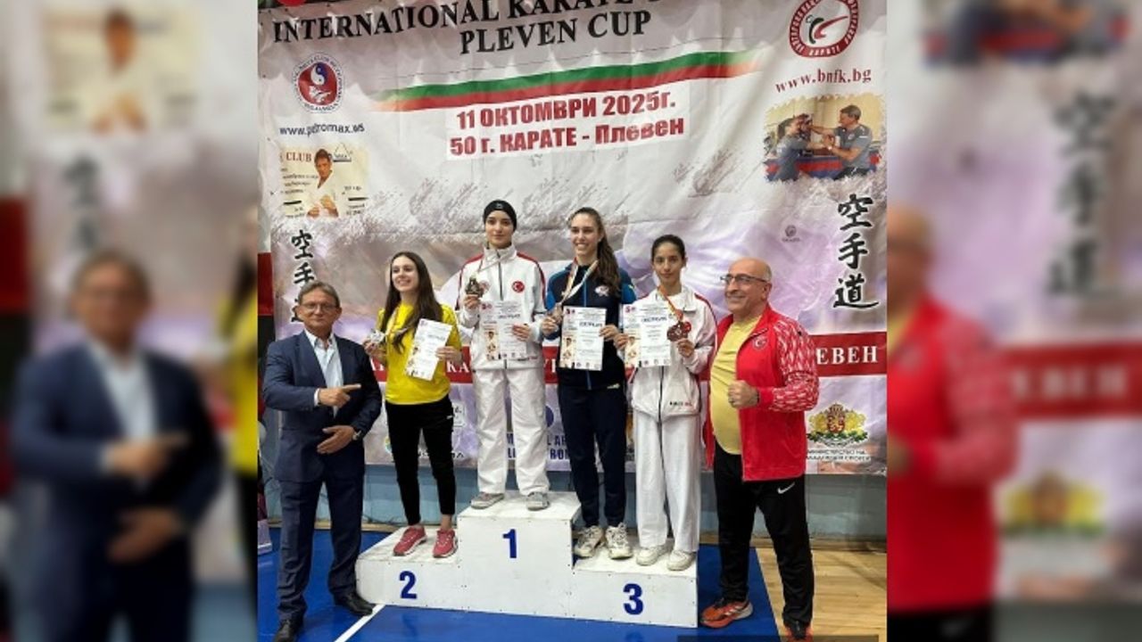 Körfezli Karateciler Bulgaristan’dan Madalyayla Döndü