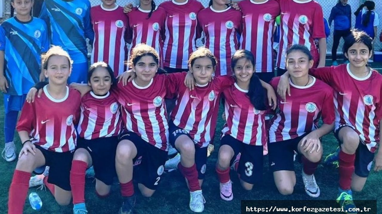 Körfez GB Kız Futbol Takımlarından Gelişim Kampı