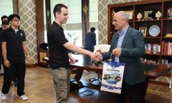 Başkan Söğüt, Başarılı Öğrencilere Özel Buluştu