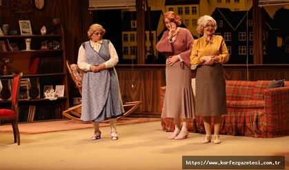 Kocaeli Şehir Tiyatroları Yeni Sezonuna Üç Jokerli Konken ile Başladı