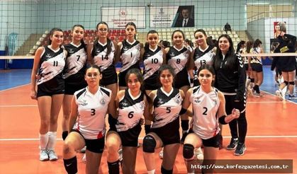 KÖRFEZLİ KIZLAR, RAKİBİNE KARŞI GÜÇLÜ BİR OYUN SERGİLEDİ