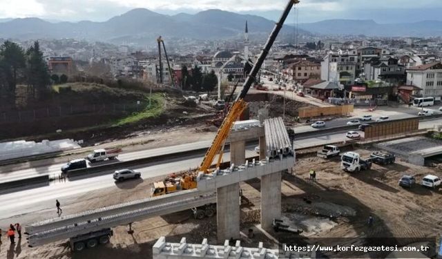 Başiskele Kavşağı Giriş Projesi’nde Köprüler Yükseliyor