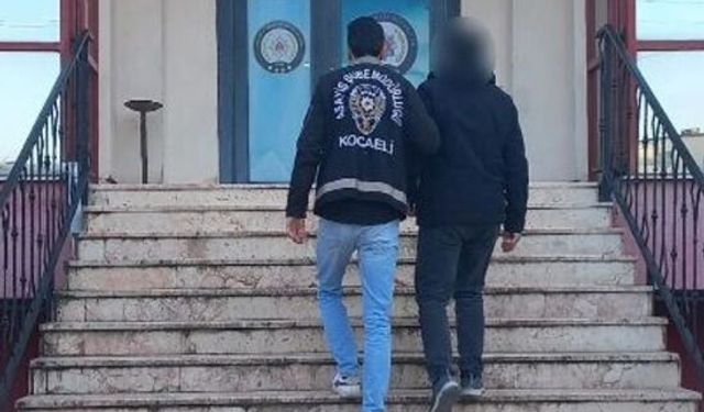 İzmit’te Dolandırıcılıktan Aranan Şahıs Yakalandı