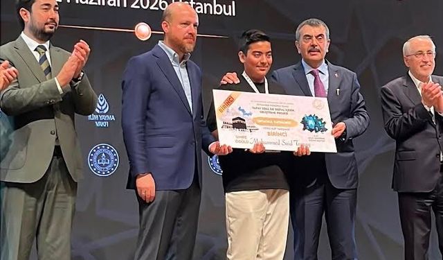 Gebzeli Öğrenci Yapay Zekâ Yarışmasında Birinci Oldu