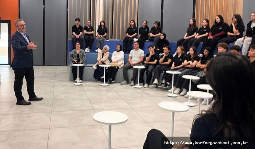 Sanat Kafe’de Tarih Dolu Bir Akşam: Gençler Anadolu’nun İzinde