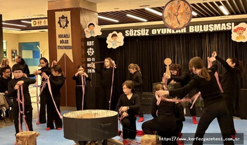 Kocaeli’de Çocuk ve Genç Oyuncular Festivalde Buluştu