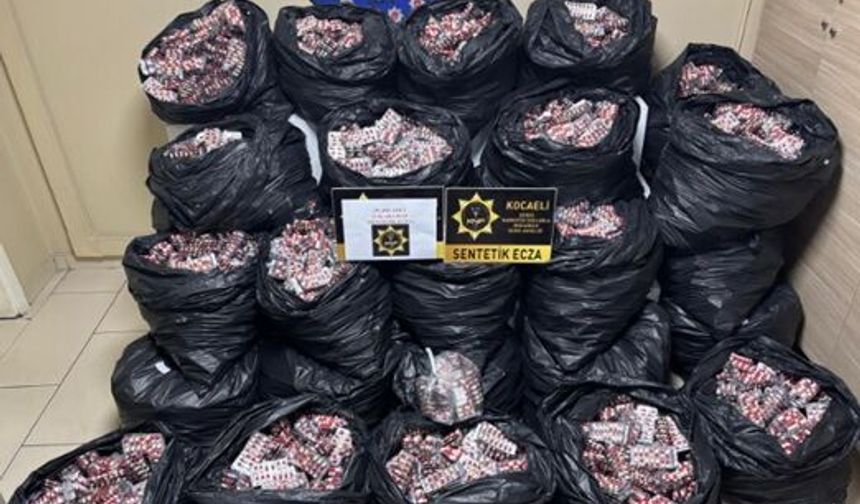Çayırova’da Uyarıcı Madde Operasyonu: 300 Bin Hap Ele Geçirildi