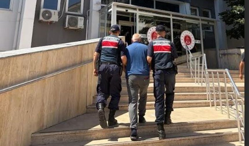 Körfez’de Öldürme Suçundan Aranan Şahıs Yakalandı