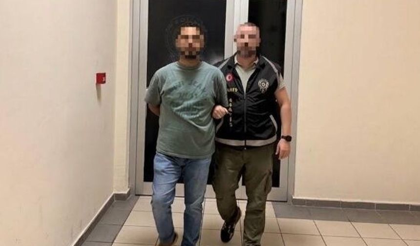 İzmit’te Dolandırıcılık Suçundan Aranan Şahıs Yakalandı